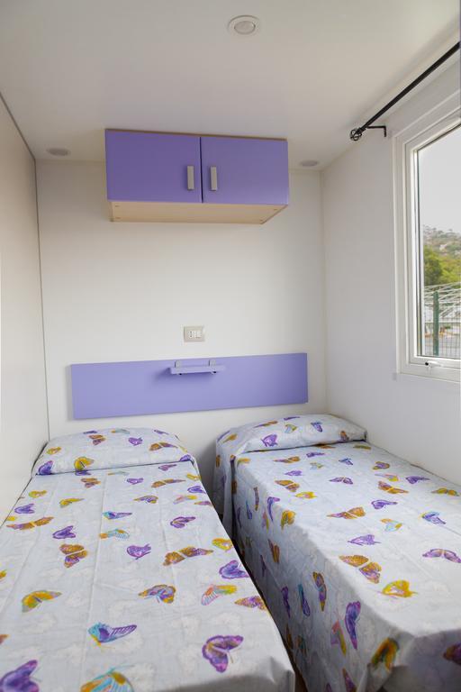 Camping Delfino Albenga Chambre photo