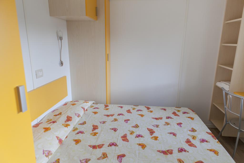 Camping Delfino Albenga Chambre photo